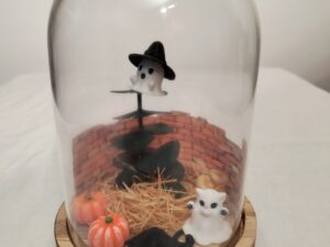 Diorama halloween chat fantôme et fantôme fan art sous cloche